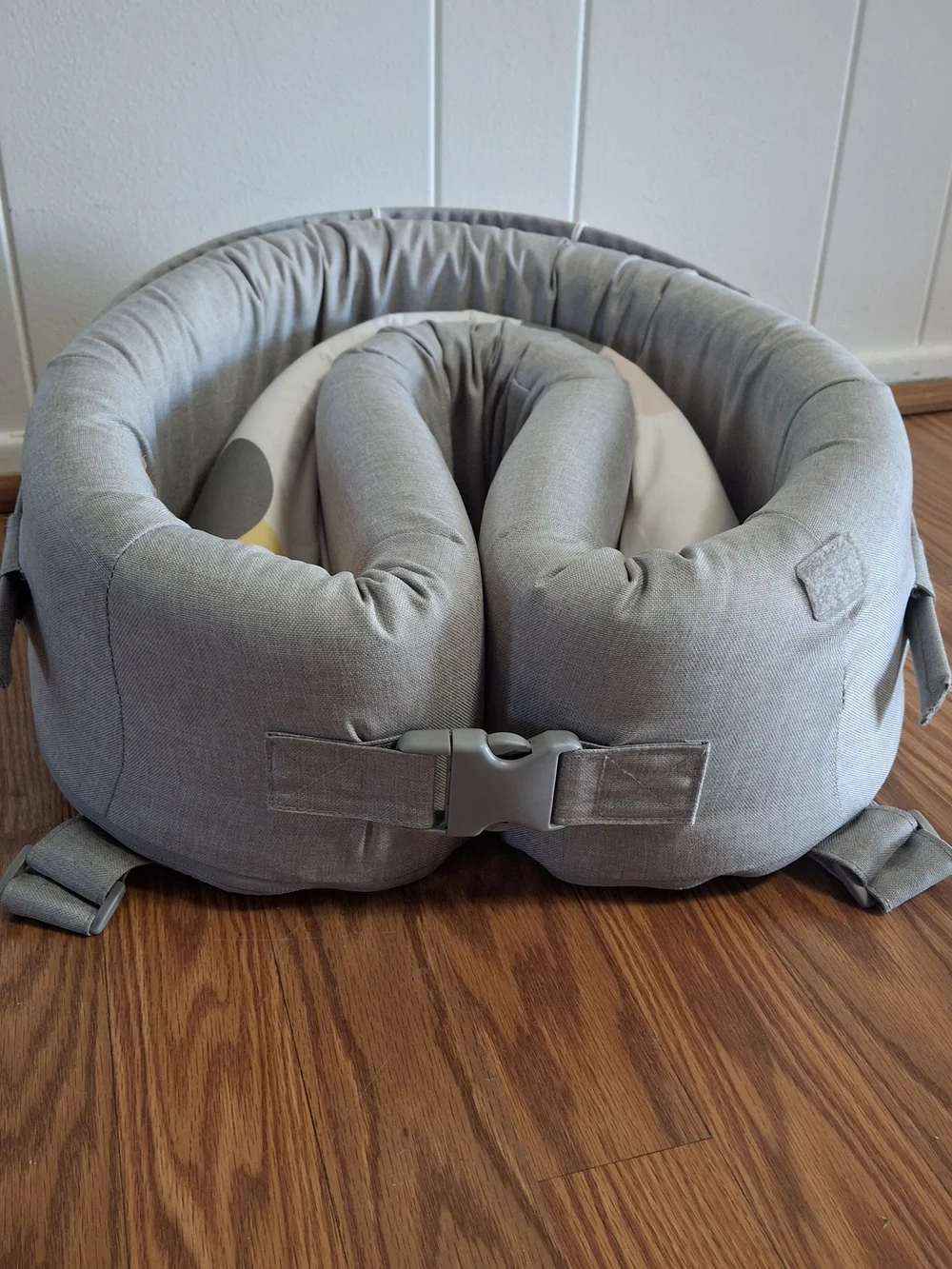 Lulyboo Portable Baby Nest in Light Gray - Foldable Travel Bassinet